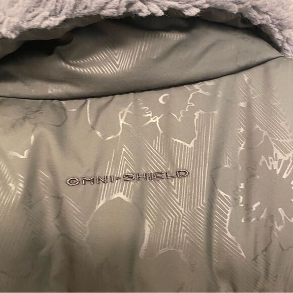 Columbia vintage gray faux fur lined puffer vest omni-shield kids girls 4-5 - Picture 6 of 11